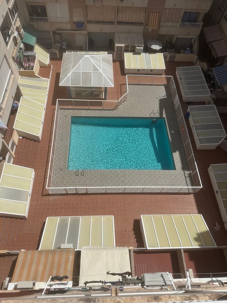 2 camera da letto Appartamento in vendita in Torrevieja con piscina garage - 145.900 € (Rif: 9806633)