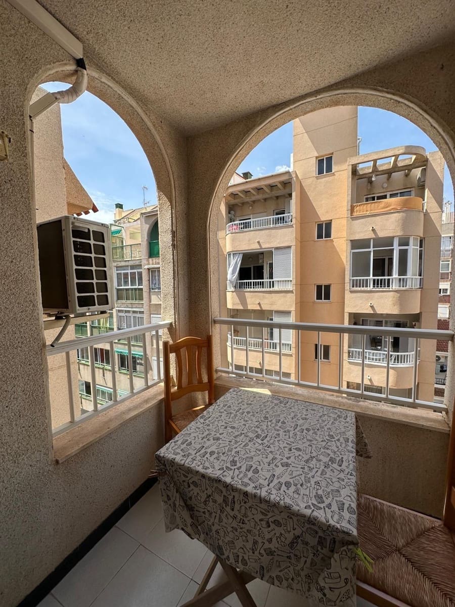 2 camera da letto Appartamento in vendita in Torrevieja con piscina garage - 145.900 € (Rif: 9806633)