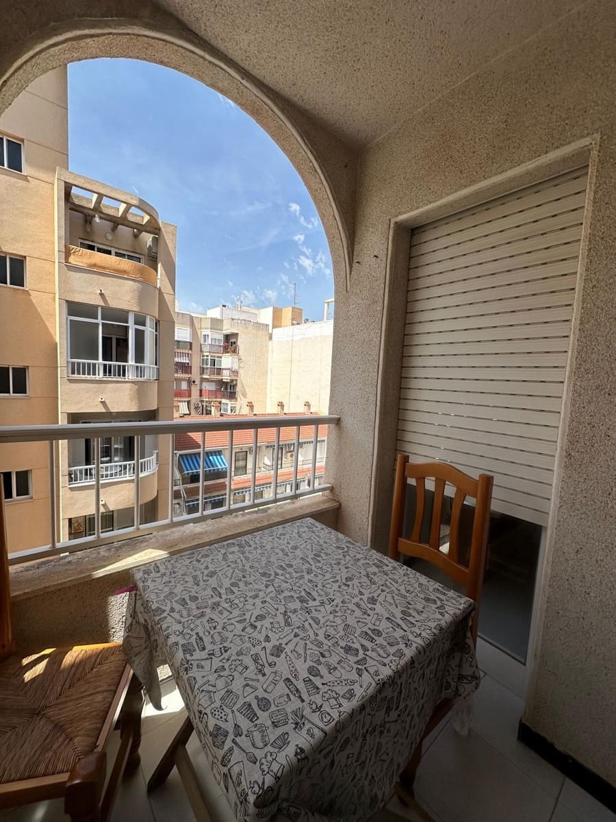 2 camera da letto Appartamento in vendita in Torrevieja con piscina garage - 145.900 € (Rif: 9806633)