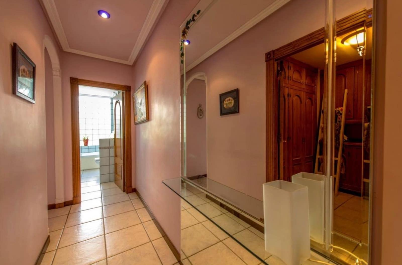 4 slaapkamer Villa te koop in Torrevieja met zwembad garage - € 950.000 (Ref: 9814399)