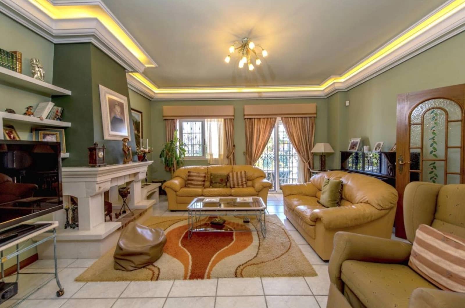 4 slaapkamer Villa te koop in Torrevieja met zwembad garage - € 950.000 (Ref: 9814399)