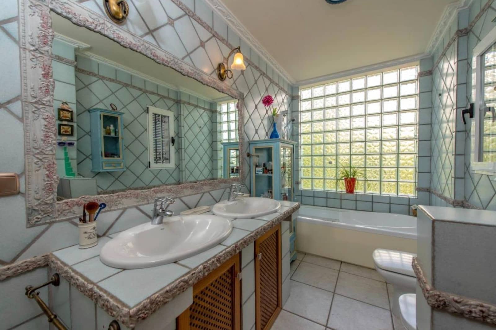 4 slaapkamer Villa te koop in Torrevieja met zwembad garage - € 950.000 (Ref: 9814399)