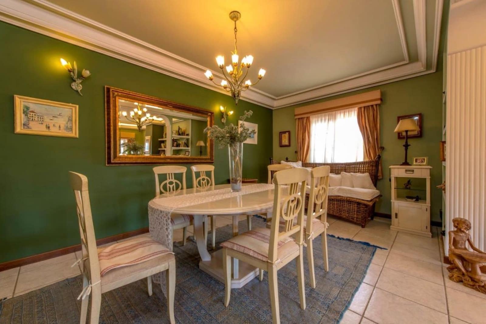 4 slaapkamer Villa te koop in Torrevieja met zwembad garage - € 950.000 (Ref: 9814399)