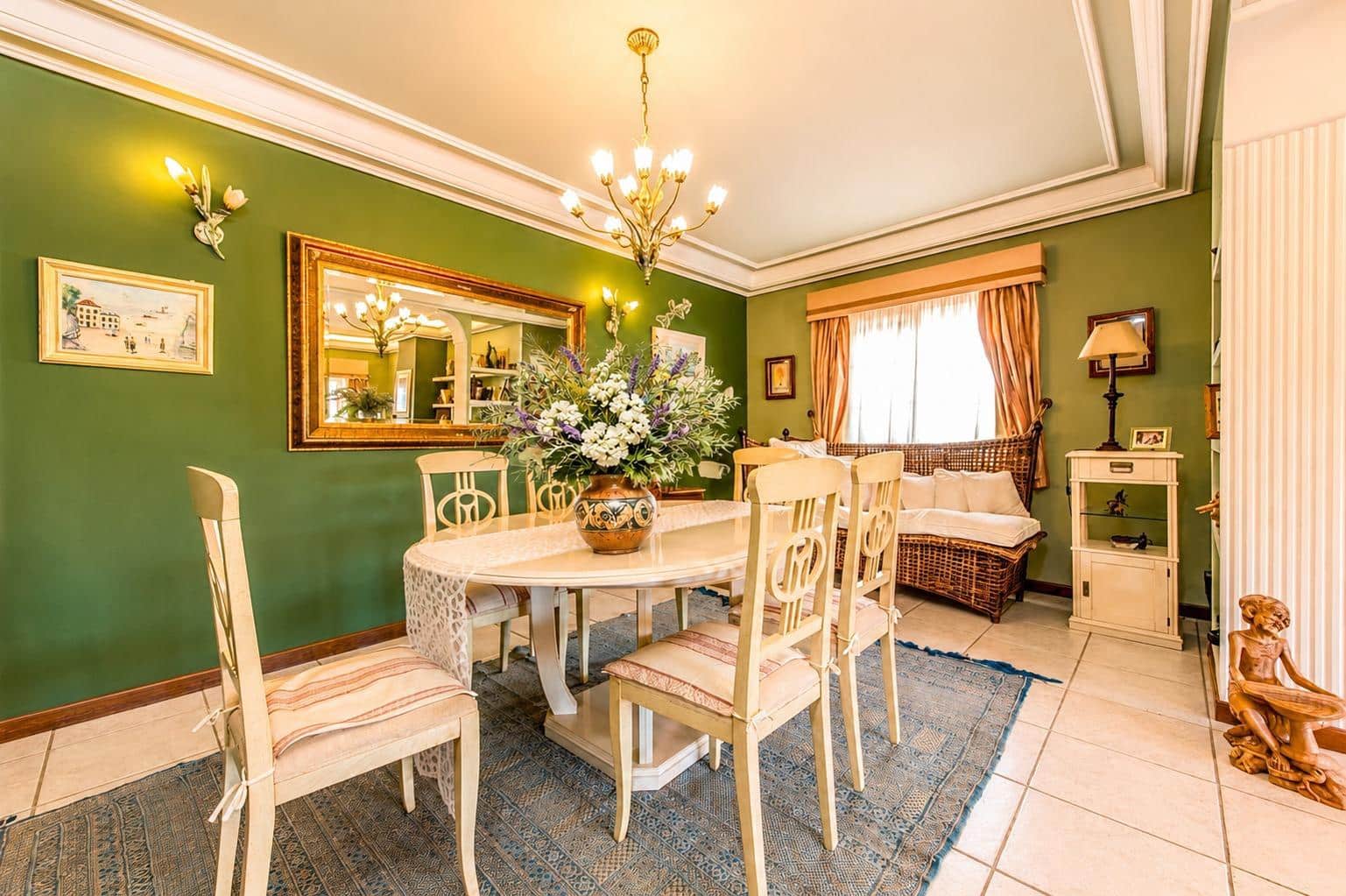 6 bedroom Villa for sale in Torrevieja with pool garage - € 950,000 (Ref: 9814399)