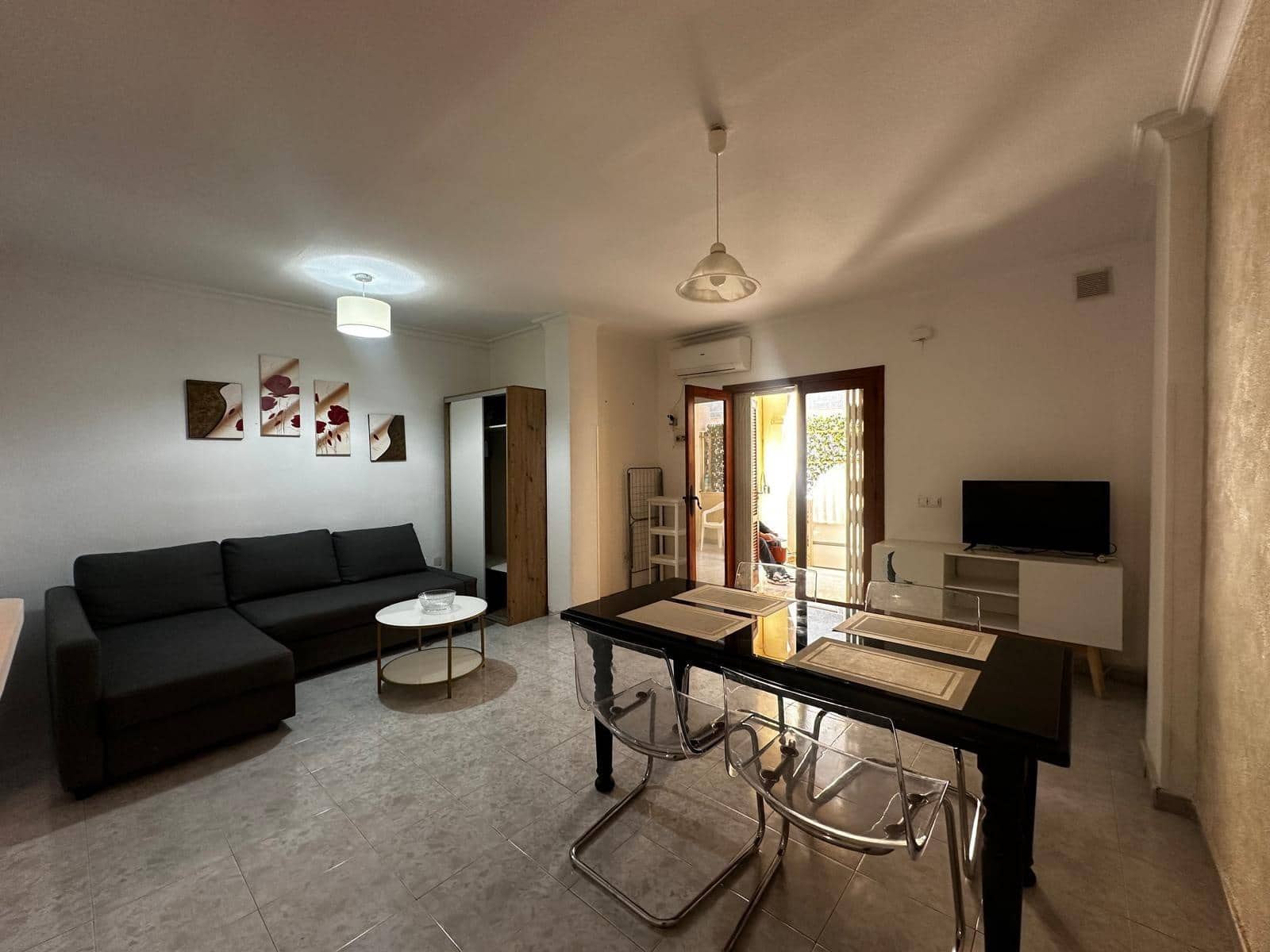 2 Zimmer Apartment zu verkaufen in Torrevieja - 140.000 € (Ref: 9816028)
