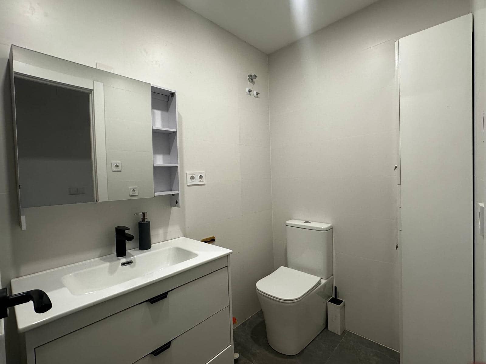 2 Zimmer Apartment zu verkaufen in Torrevieja - 140.000 € (Ref: 9816028)