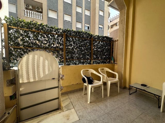 2 Zimmer Apartment zu verkaufen in Centro, Torrevieja - 140.000 € (Ref: 9816028)
