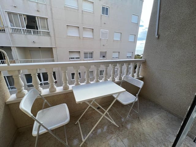 1 bedroom Apartment for holiday rental in Playa del Acequión, Torrevieja - € 700 (Ref: 9818039)