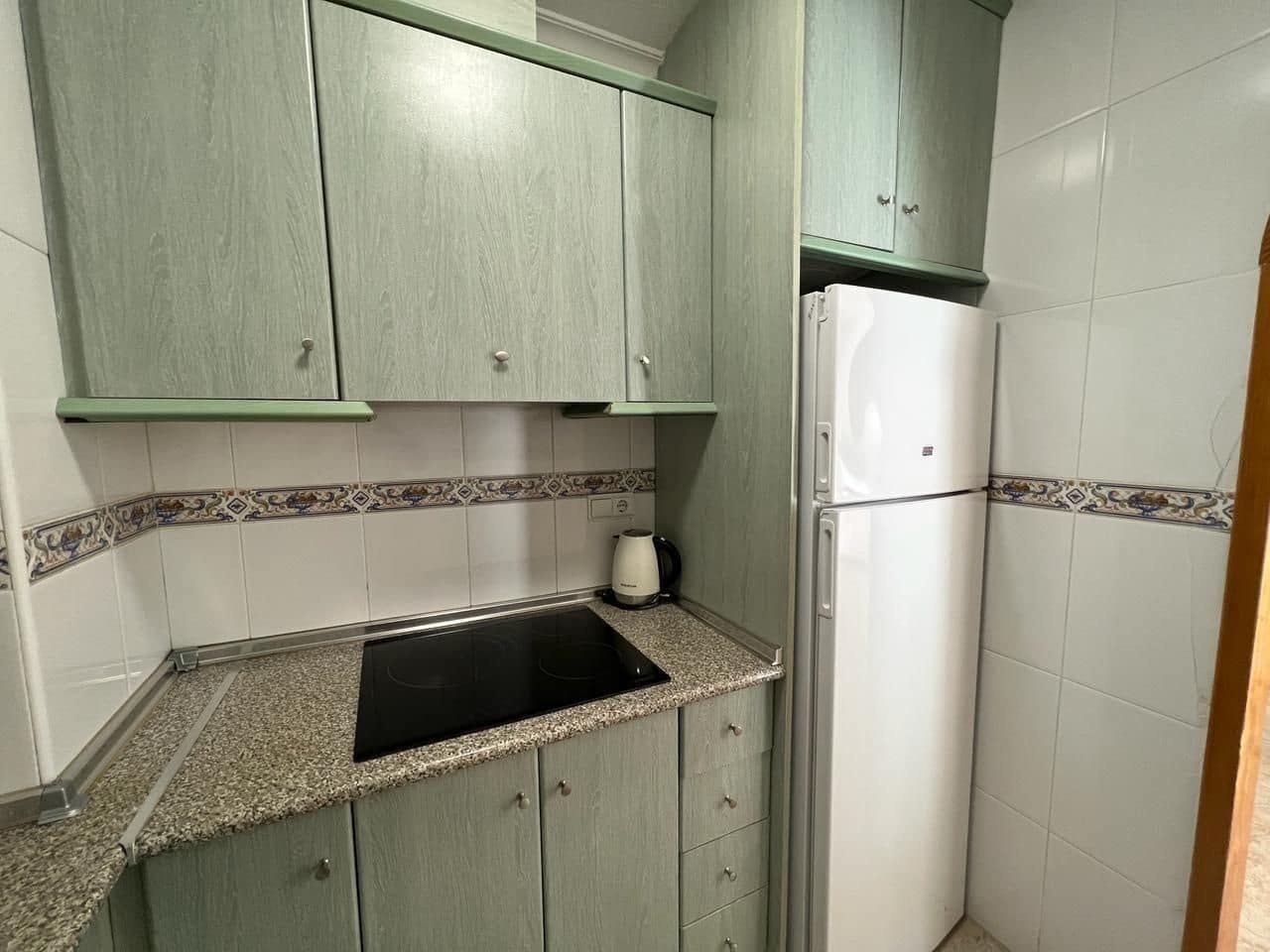 1 bedroom Apartment for holiday rental in Torrevieja - € 700 (Ref: 9818039)