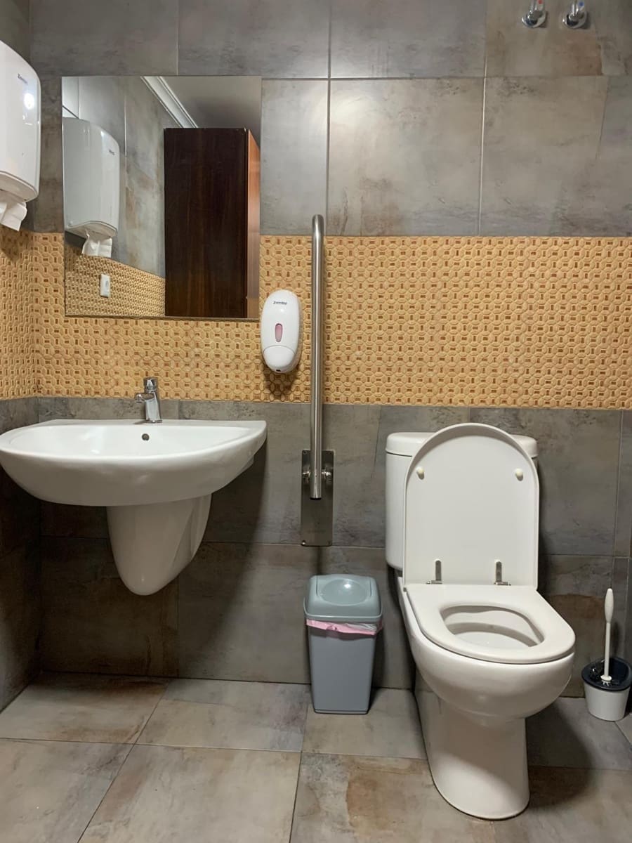 2 quarto Comercial para venda em Torrevieja - 43 000 € (Ref: 9823078)