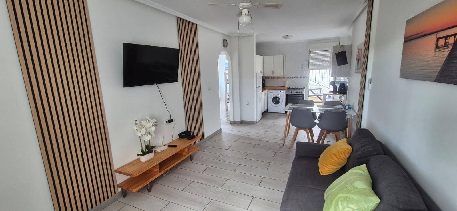 2 makuuhuone Rivitalo lomavuokrausta paikassa Torrevieja mukana uima-altaan - 560 € (Ref: 9843710)