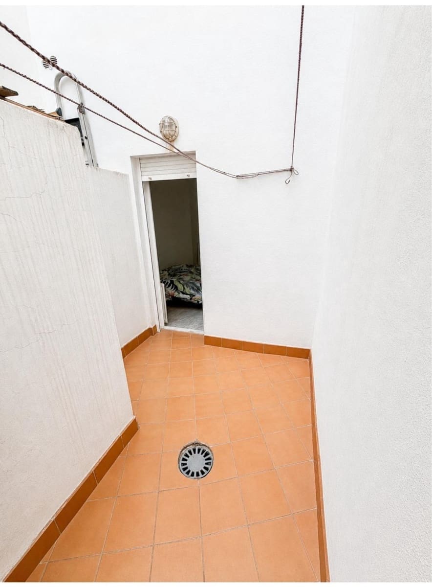 1 quarto Apartamento para venda em Torrevieja - 99 000 € (Ref: 9846620)