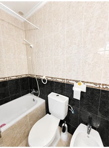 1 chambre Appartement à vendre à Playa de los Locos, Torrevieja - 99 000 € (Ref: 9846620)