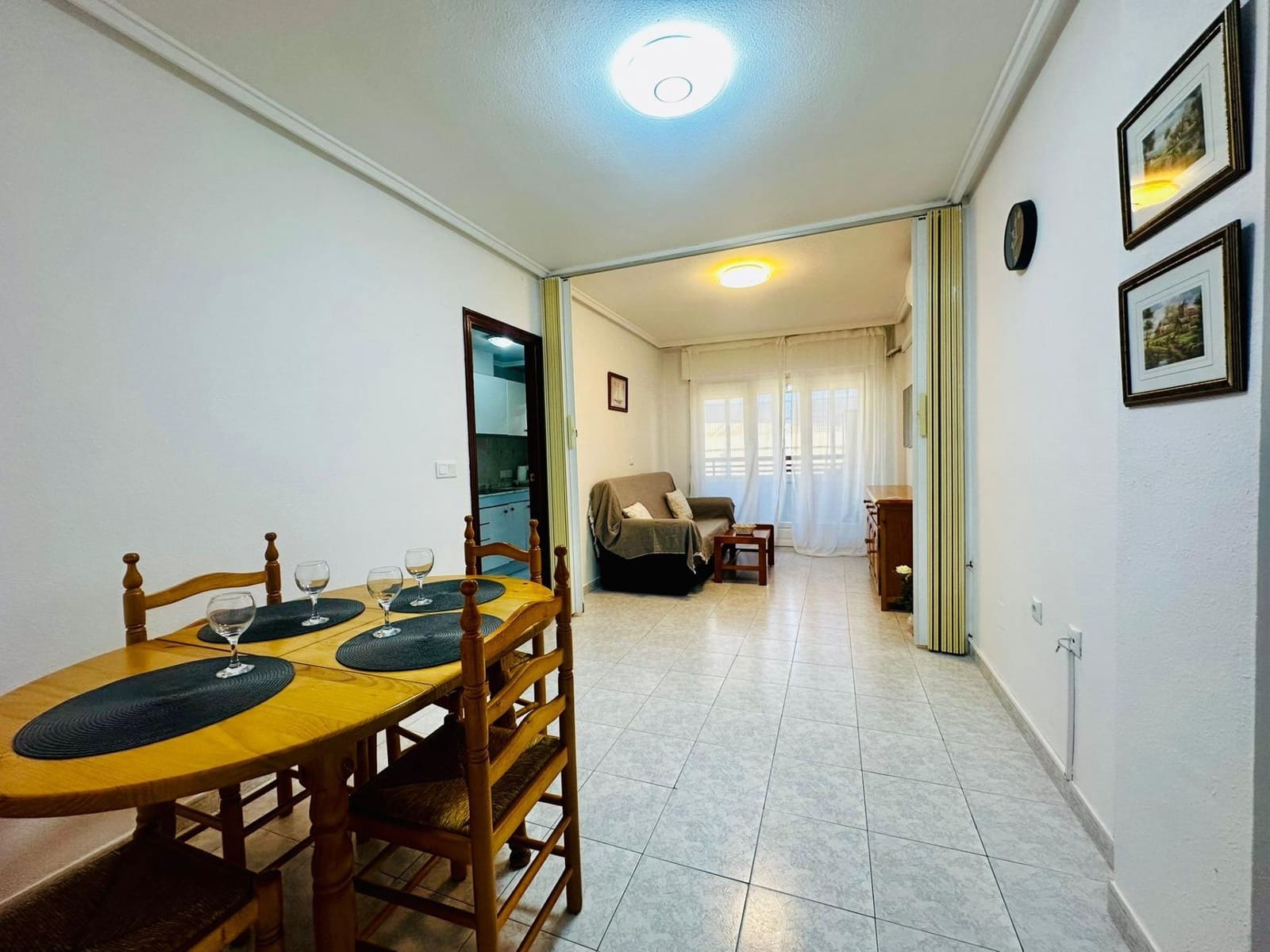 1 sovrum Lägenhet för semesterbostäder i Torrevieja med pool - 420 € (Ref: 9865383)
