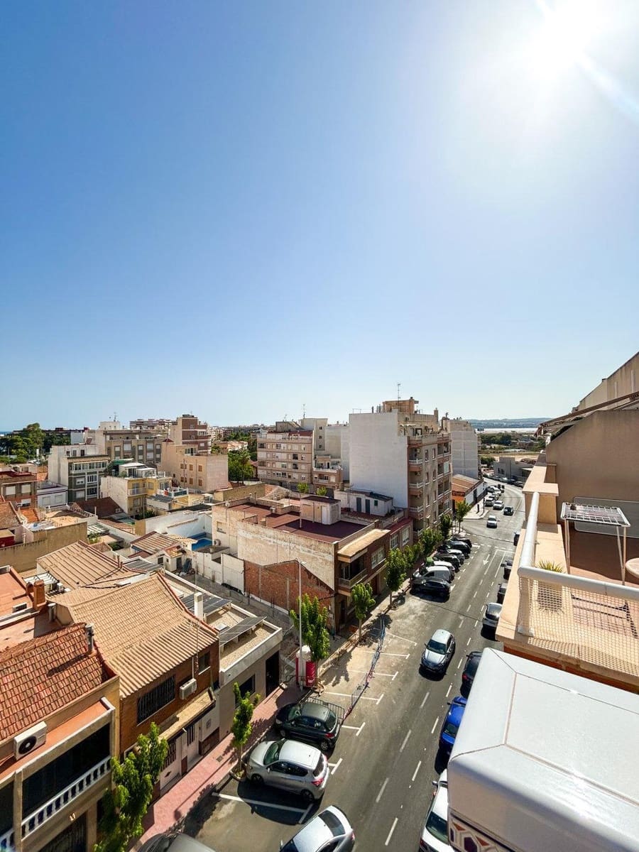 3 quarto Penthouse para venda em Torrevieja - 199 000 € (Ref: 9890560)