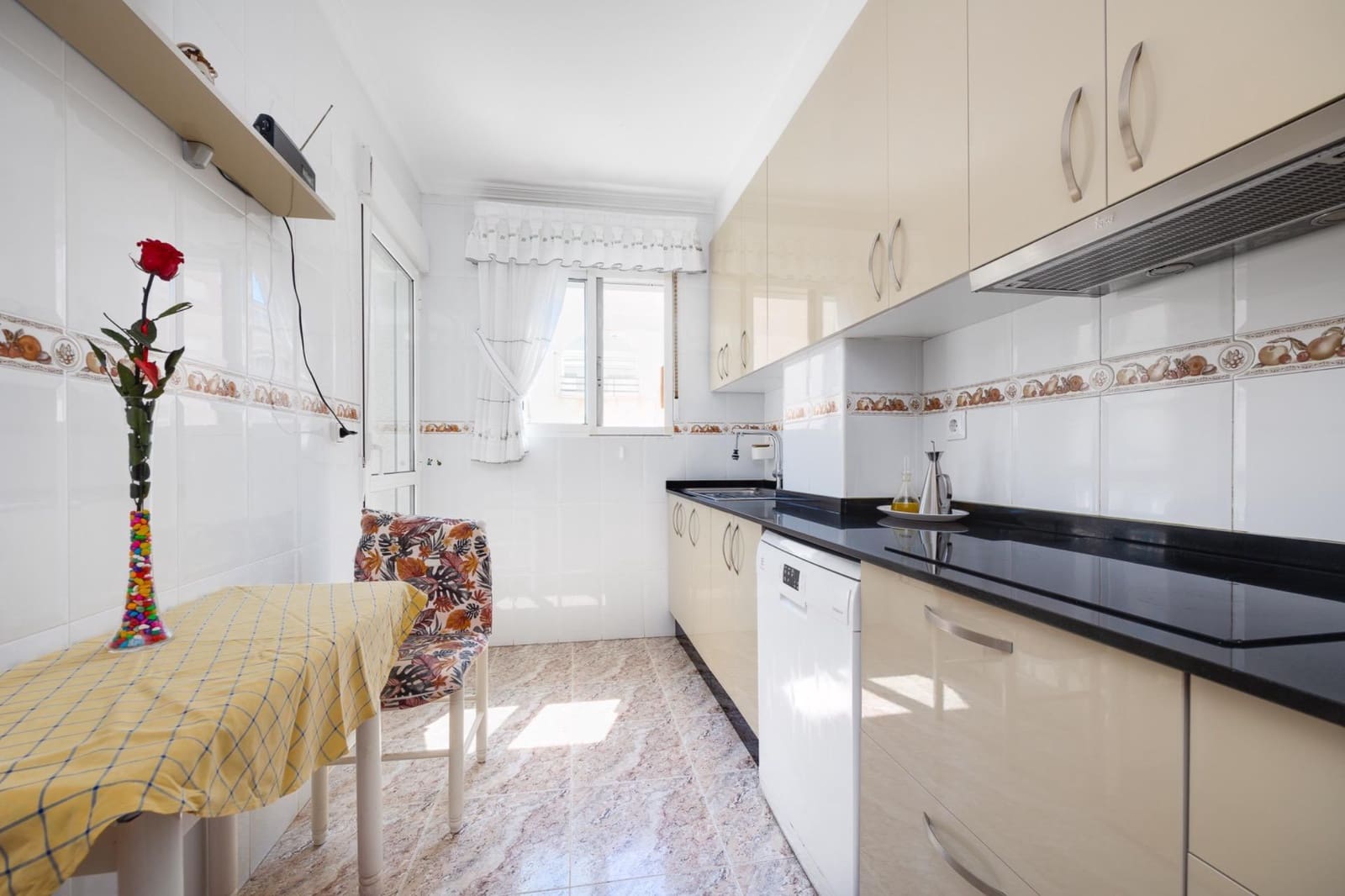 3 Zimmer Apartment zu verkaufen in Torrevieja - 179.900 € (Ref: 9911220)