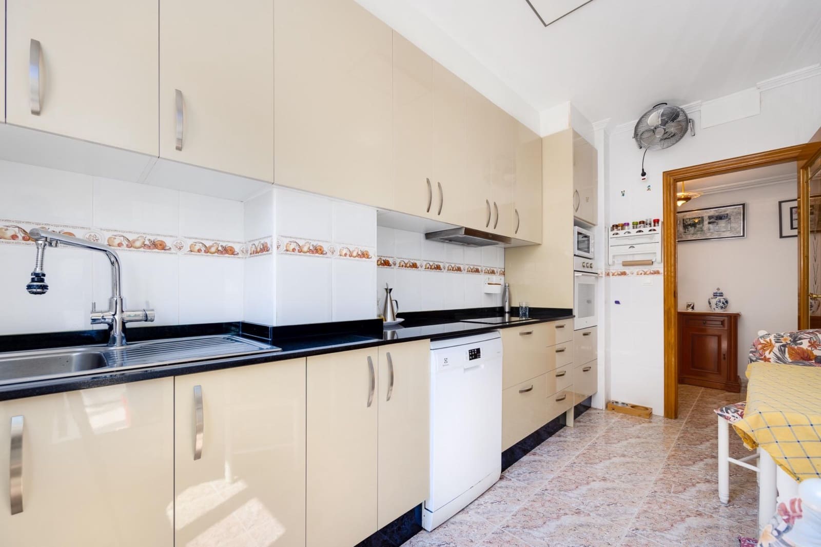3 Zimmer Apartment zu verkaufen in Torrevieja - 179.900 € (Ref: 9911220)