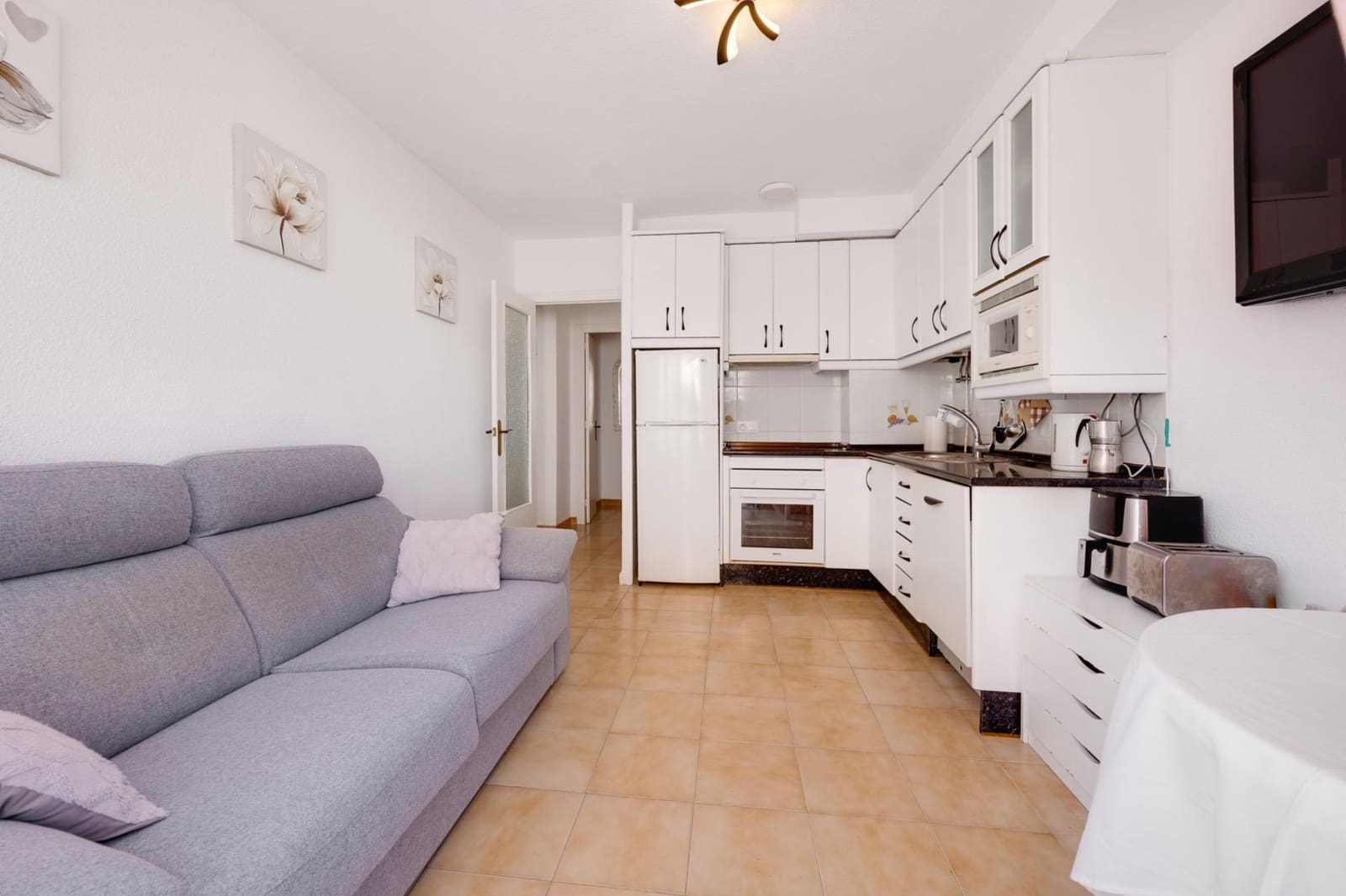 2 bedroom Apartment for sale in Torrevieja - € 129,000 (Ref: 9948089)