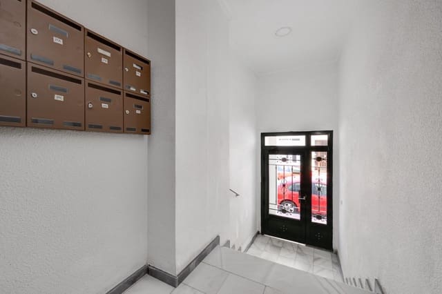 2 sovrum Lägenhet till salu i Torrevieja - 129 000 € (Ref: 9948089)