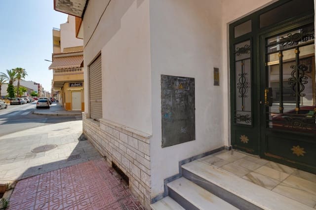 2 sovrum Lägenhet till salu i Torrevieja - 129 000 € (Ref: 9948089)