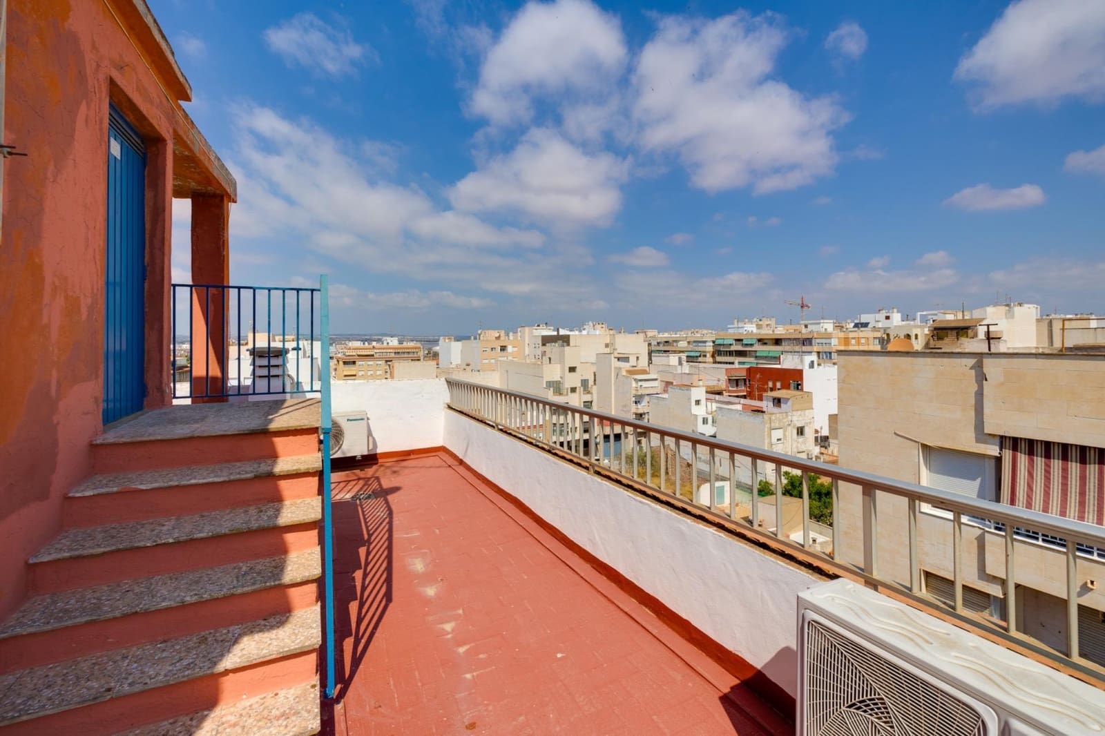 2 bedroom Apartment for sale in Torrevieja - € 129,000 (Ref: 9948089)