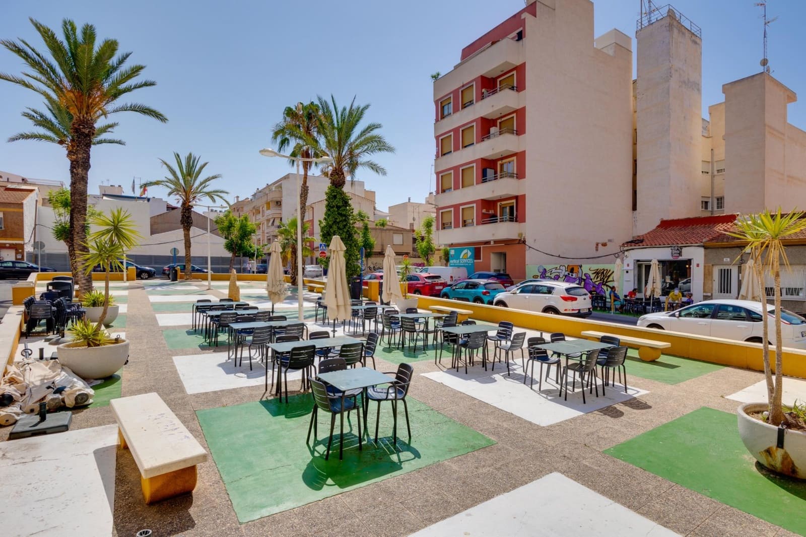 2 bedroom Apartment for sale in Torrevieja - € 129,000 (Ref: 9948089)