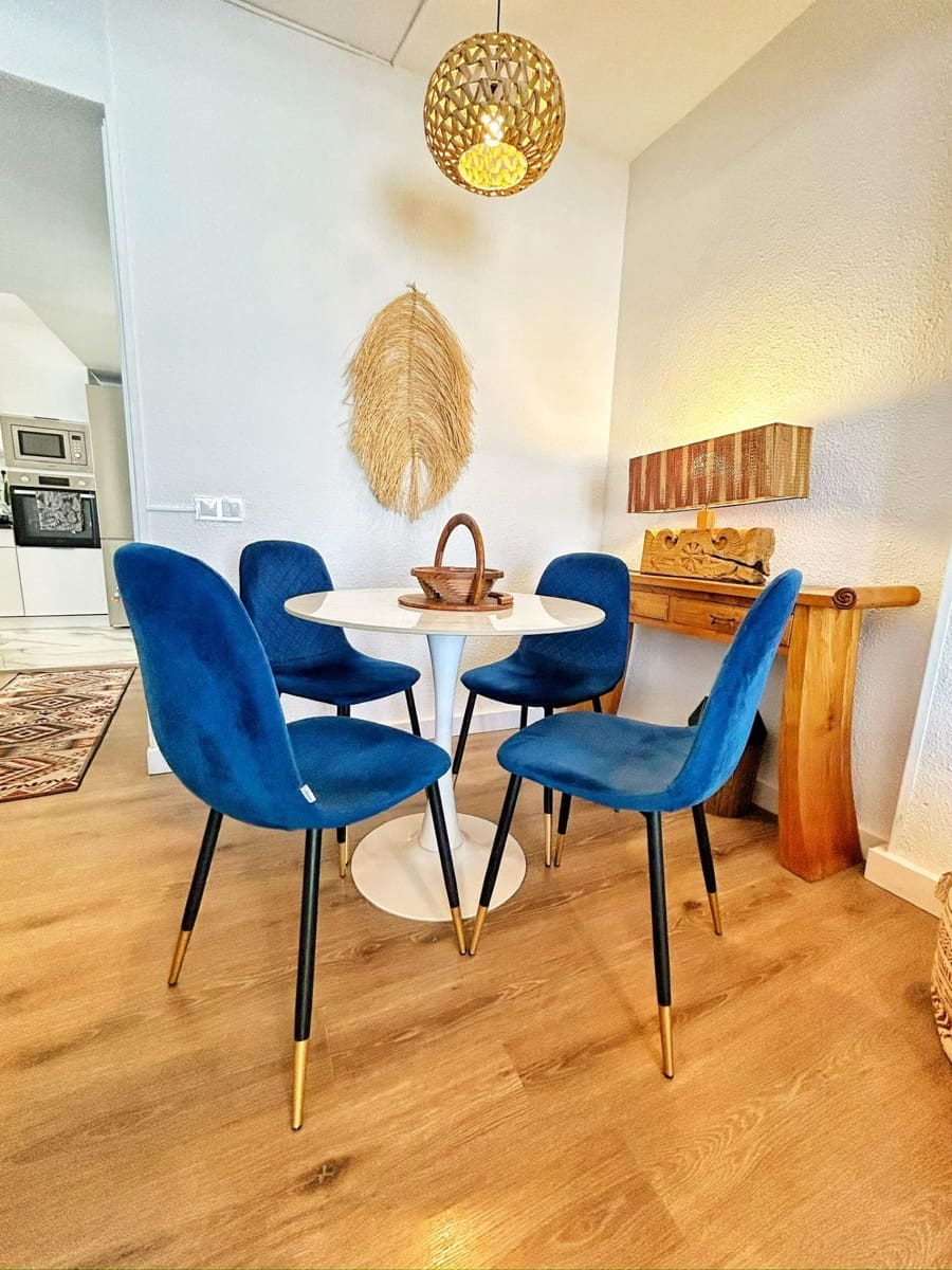 Apartamento de 6 habitaciones en Torrevieja en venta - 238.000 € (Ref: 9948090)