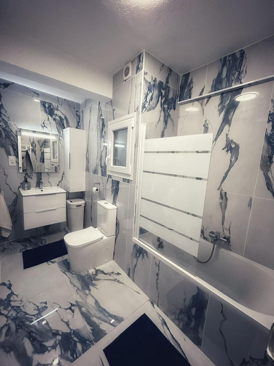 Apartamento de 6 habitaciones en Torrevieja en venta - 238.000 € (Ref: 9948090)