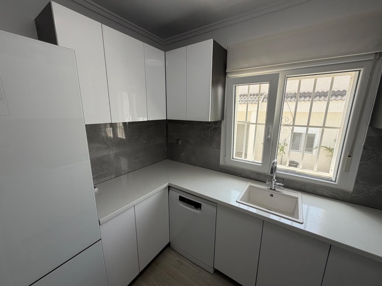 4 chambre Villa/Maison à vendre à Dona Pepa avec piscine garage - 470 000 € (Ref: 9975588)
