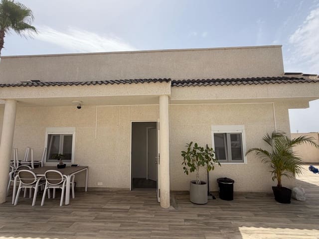 4 soverom Villa til salgs i Doña Pepa, Rojales med svømmebasseng garasje - € 470 000 (Ref: 9975588)