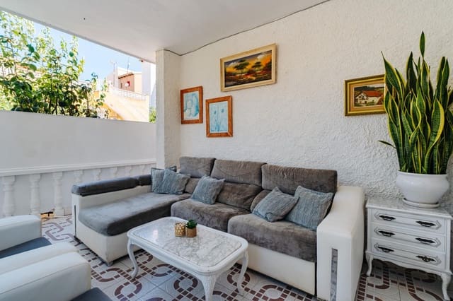3 soveværelse Villa til salg i Los Frutales, Torrevieja med swimmingpool - € 850.000 (Ref: 9995858)