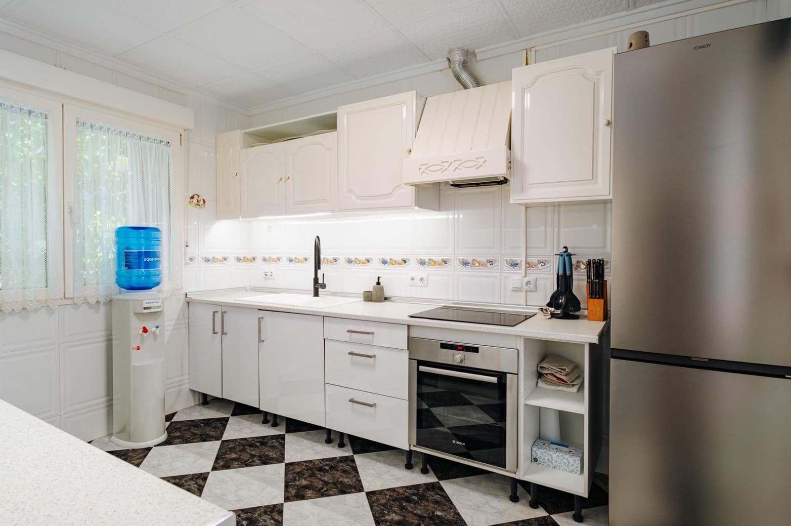 3 soveværelse Villa til salg i Torrevieja med swimmingpool - € 850.000 (Ref: 9995858)