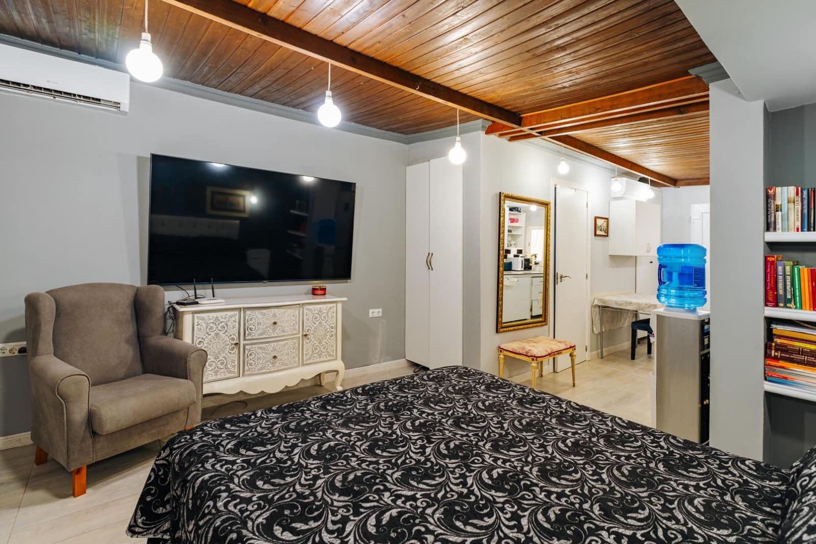 3 soveværelse Villa til salg i Torrevieja med swimmingpool - € 850.000 (Ref: 9995858)