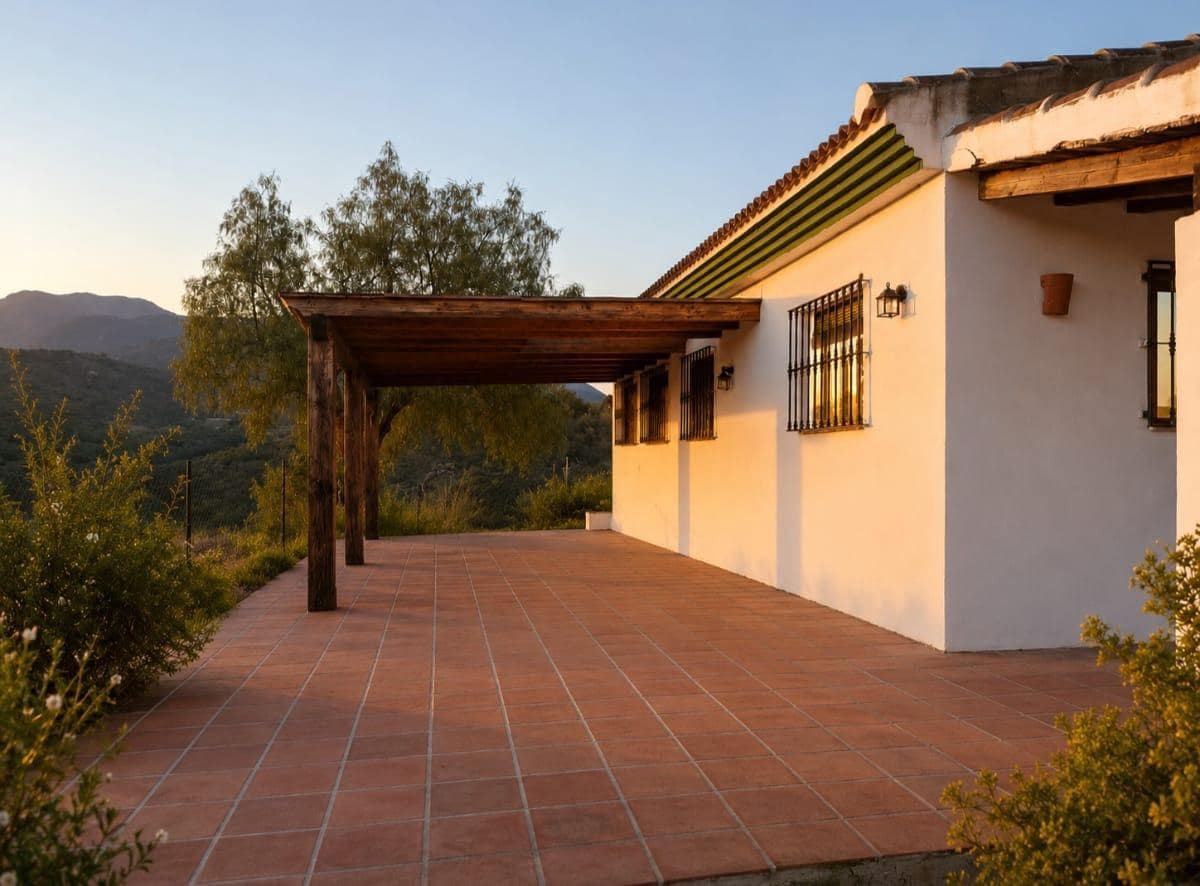 3 Zimmer Finca/Landgut zu verkaufen in Tolox mit Garage - 294.000 € (Ref: 10004133)