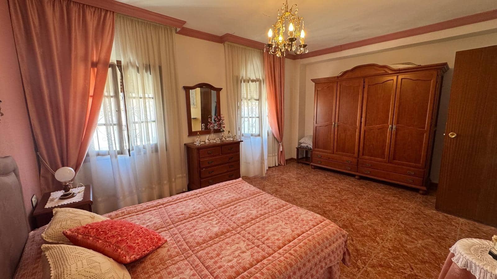 7 chambre Maison de Ville à vendre à Colmenar avec garage - 349 000 € (Ref: 10005791)
