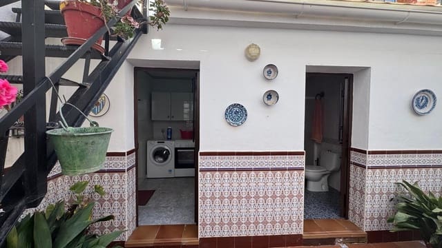 7 bedroom Townhouse for sale in Colmenar - € 349,000 (Ref: 10005791)