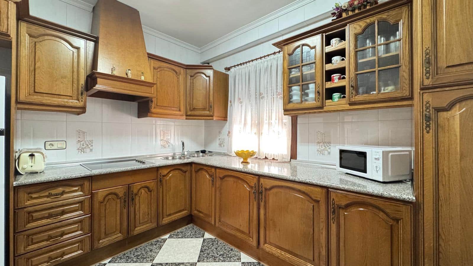 7 chambre Maison de Ville à vendre à Colmenar avec garage - 349 000 € (Ref: 10005791)