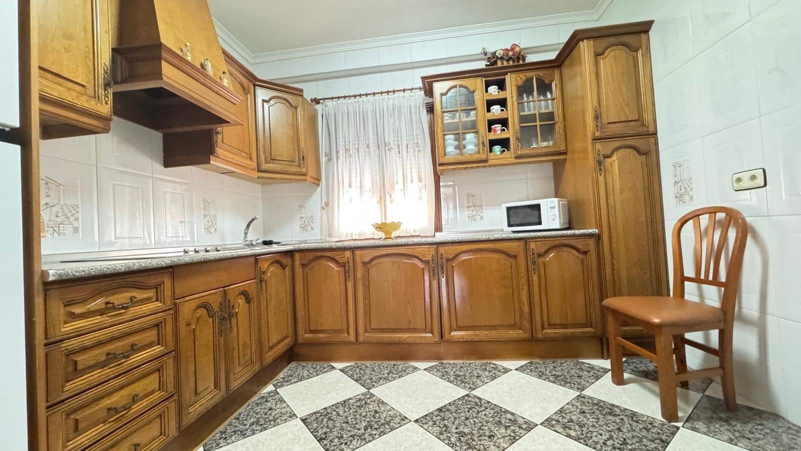 7 chambre Maison de Ville à vendre à Colmenar avec garage - 349 000 € (Ref: 10005791)