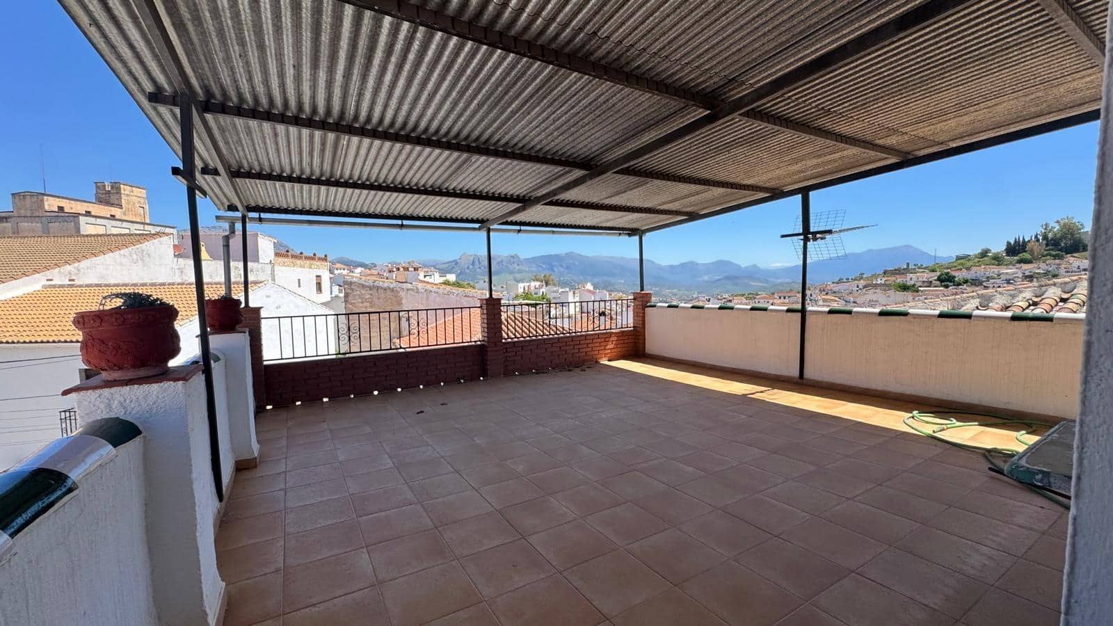 7 chambre Maison de Ville à vendre à Colmenar avec garage - 349 000 € (Ref: 10005791)