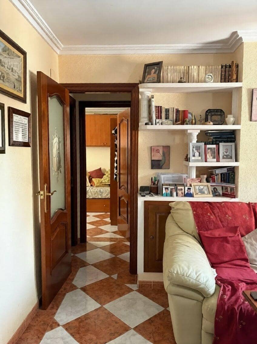2 bedroom Flat for sale in Malaga city - € 340,000 (Ref: 10009277)