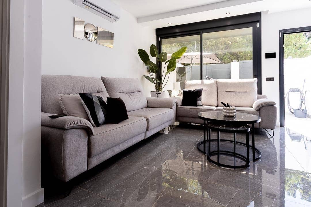 8 Zimmer Doppelhaus zu verkaufen in Malaga Stadt - 395.000 € (Ref: 10009279)