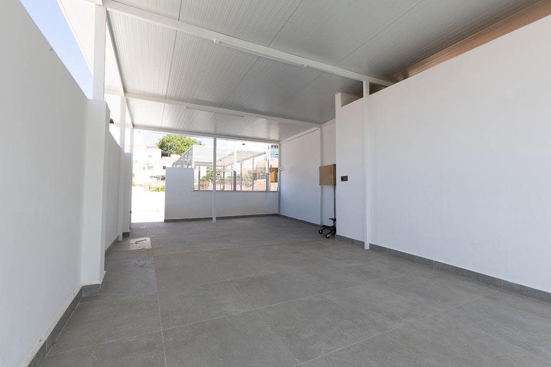 8 Zimmer Doppelhaus zu verkaufen in Malaga Stadt - 395.000 € (Ref: 10009279)