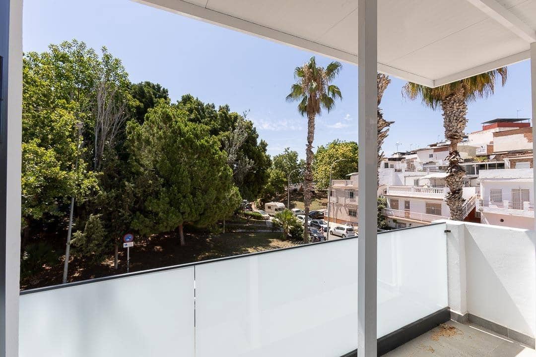 8 Zimmer Doppelhaus zu verkaufen in Malaga Stadt - 395.000 € (Ref: 10009279)