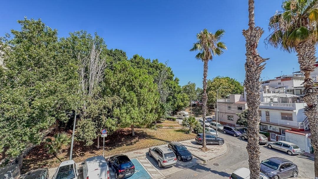 8 Zimmer Doppelhaus zu verkaufen in Malaga Stadt - 395.000 € (Ref: 10009279)