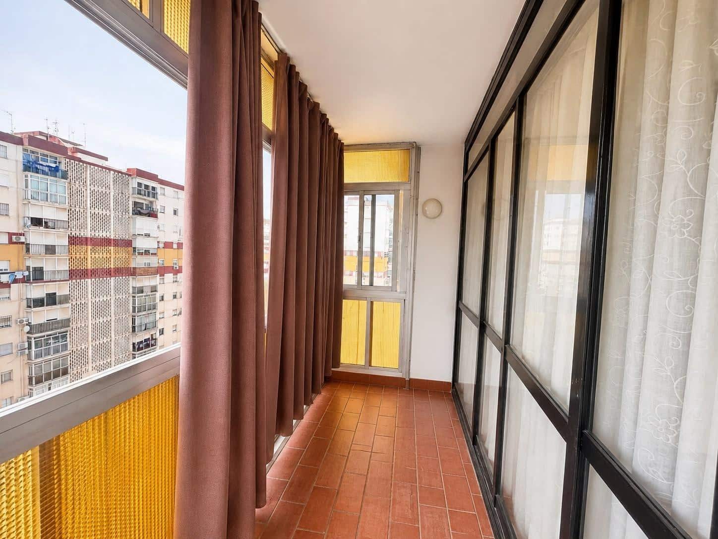 3 sovrum Lägenhet till salu i Malaga stad - 146 000 € (Ref: 10015782)