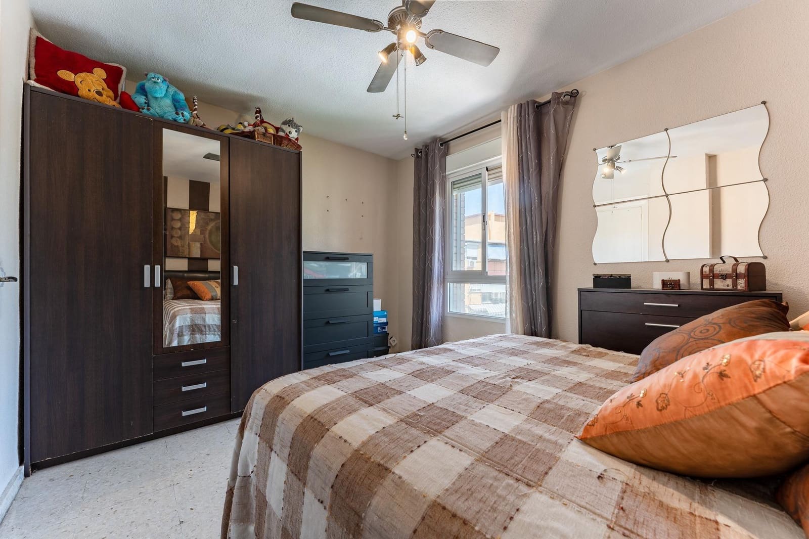 3 sovrum Lägenhet till salu i Malaga stad - 300 000 € (Ref: 10015783)