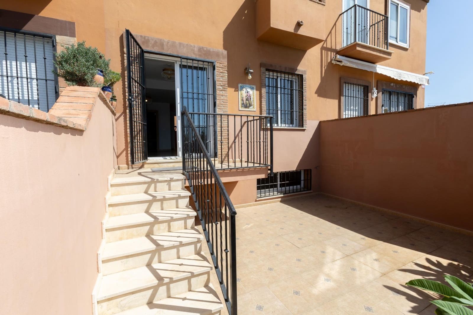 3 bedroom Terraced Villa for sale in Benajarafe with pool - € 685,000 (Ref: 10035562)