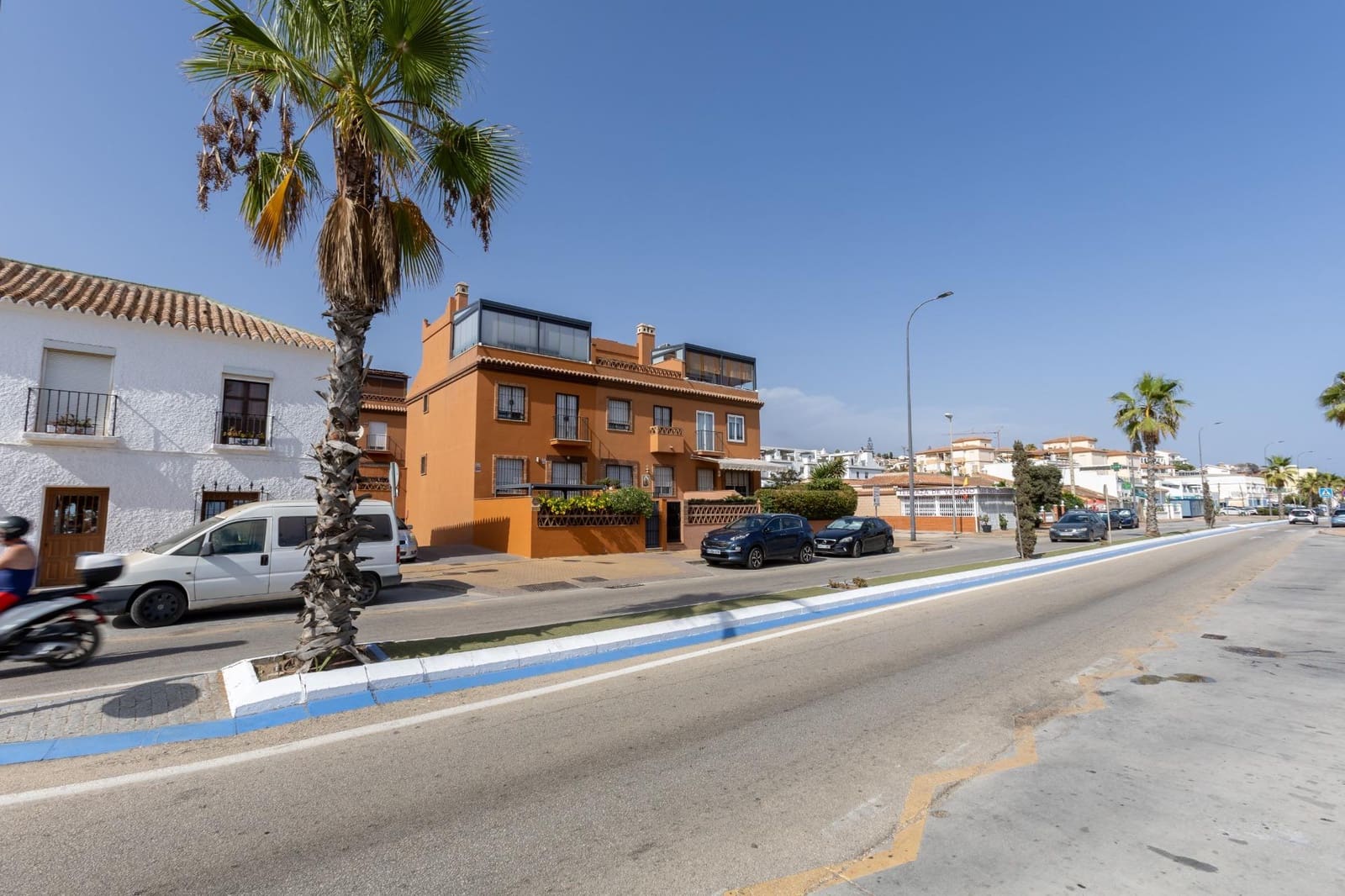 3 bedroom Terraced Villa for sale in Benajarafe with pool - € 685,000 (Ref: 10035562)