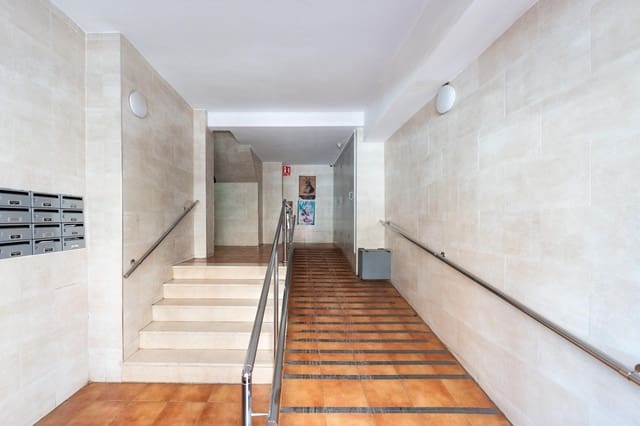 3 slaapkamer Flat te koop in Nuevo San Andres 1, Málaga stad - € 250.000 (Ref: 10035563)