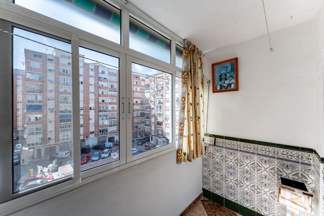 3 slaapkamer Flat te koop in Nuevo San Andres 1, Málaga stad - € 250.000 (Ref: 10035563)